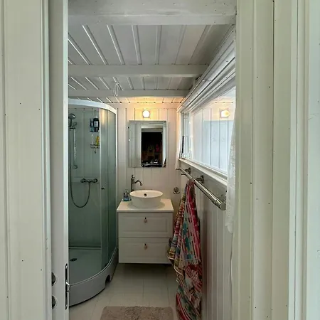 Historic Cabin By The Atlantic Ocean Road Hébergement de vacances Vevang