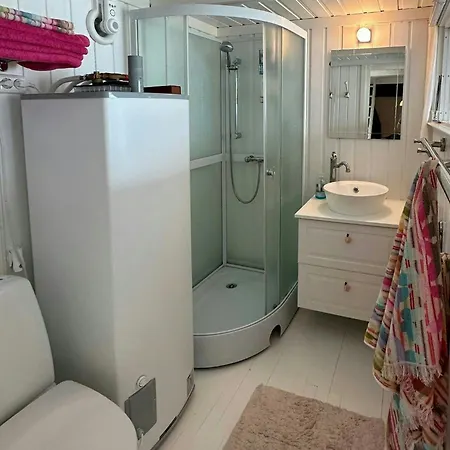 Historic Cabin By The Atlantic Ocean Road * Vevang