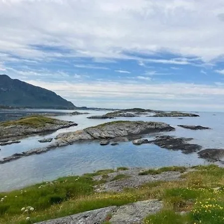 Historic By The Atlantic Ocean Road * Vevang