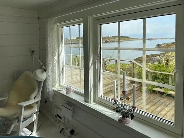 Historic Cabin By The Atlantic Ocean Road * Vevang