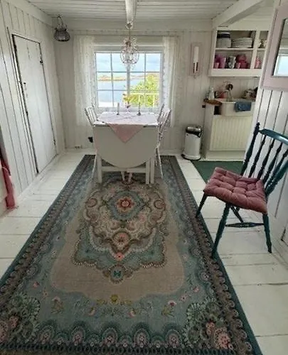 Historic Cabin By The Atlantic Ocean Road *