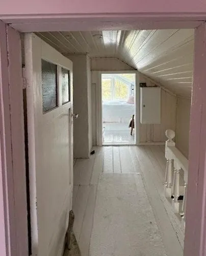 Historic Cabin By The Atlantic Ocean Road Hébergement de vacances *