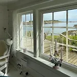 Historic By The Atlantic Ocean Road * Vevang
