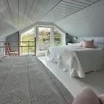 Historic By The Atlantic Ocean Road Holiday home